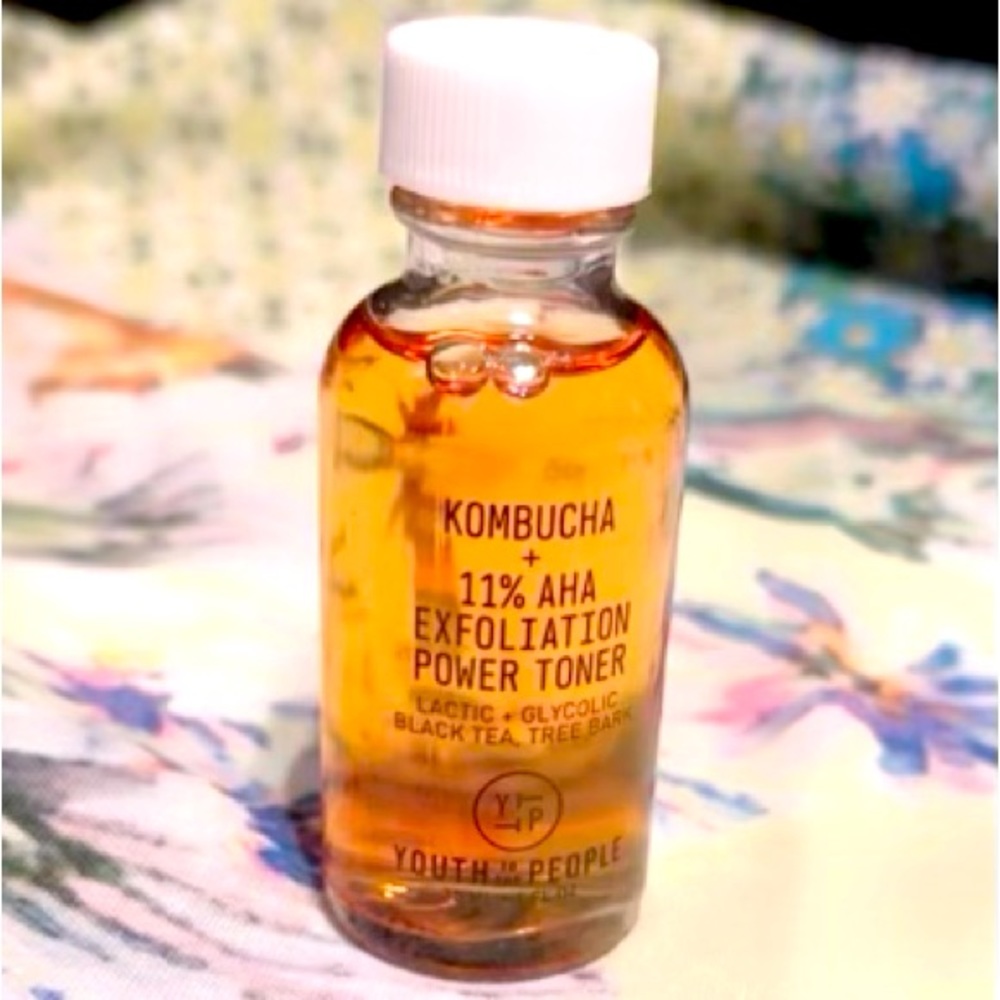 Kombucha + 11% AHA Exfoliation Power Toner